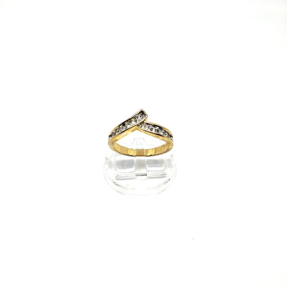 Women's Band Ring Size 8 Gold Tone Round Cut Faux Diamonds